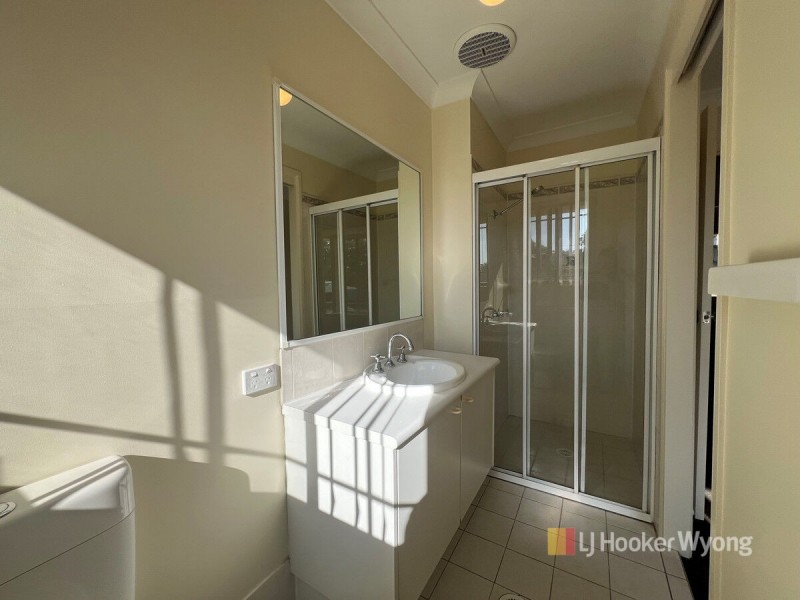 2/42 Burbank Drive, Tuggerah NSW 2259