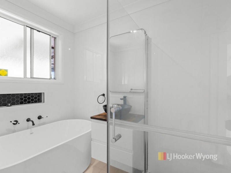 10 Farnol Place, Watanobbi NSW 2259