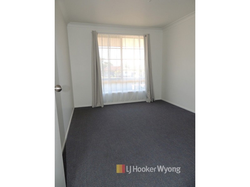 2/2 Arthur Drive, Wyong NSW 2259