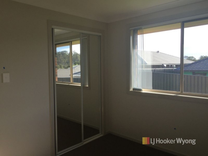 11 Frank Street, Wadalba NSW 2259