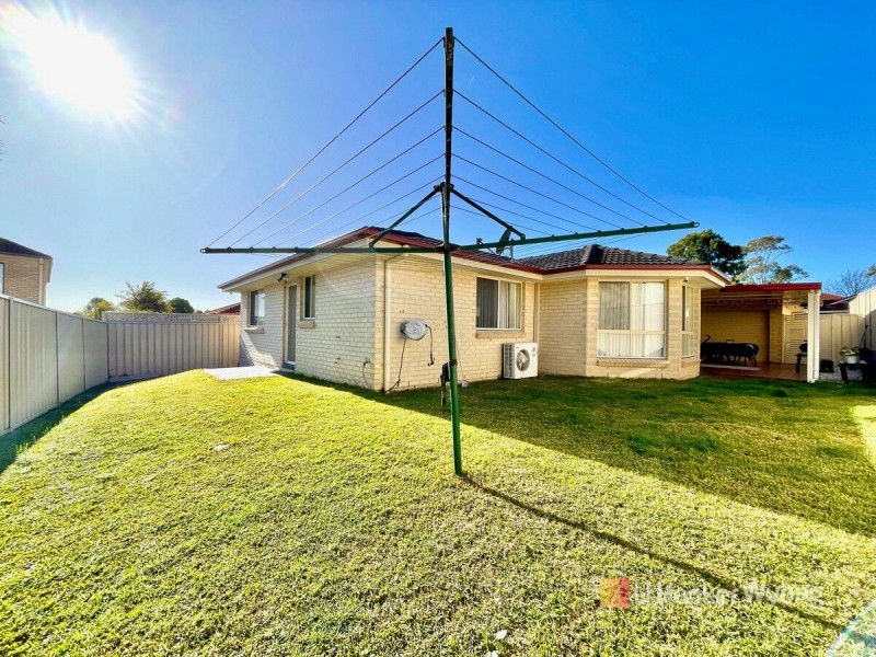 11 Greenhaven Circuit, Woongarrah NSW 2259