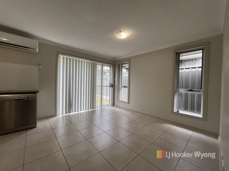 84a Clinton Way, Hamlyn Terrace NSW 2259