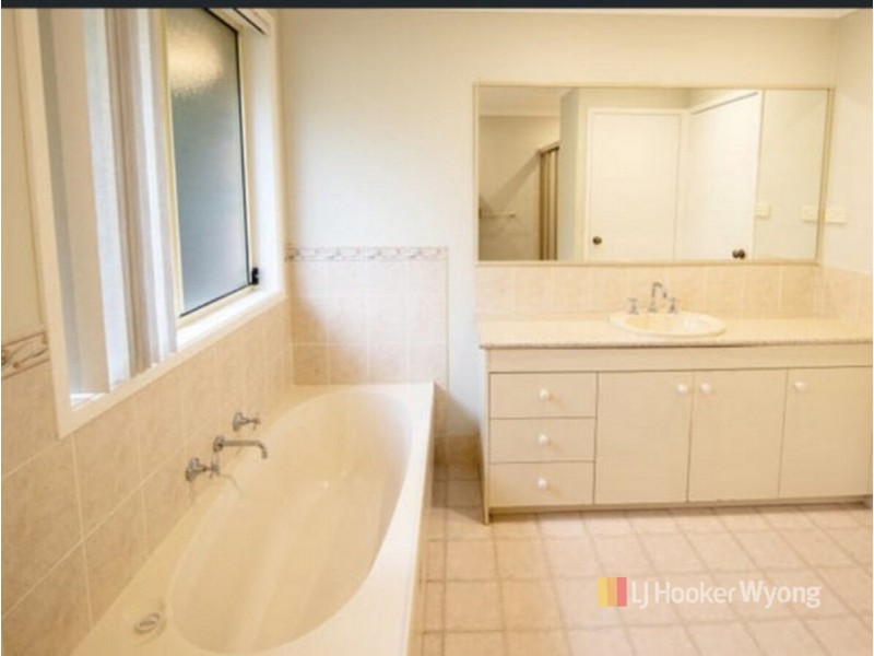 27 Nicole Close, Watanobbi NSW 2259