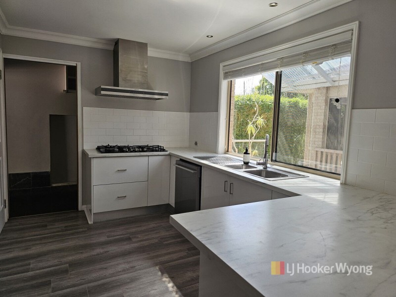6 Kurume Close, Tuggerah NSW 2259