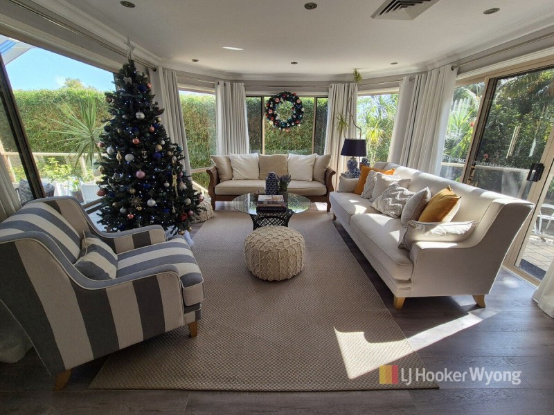 6 Kurume Close, Tuggerah NSW 2259