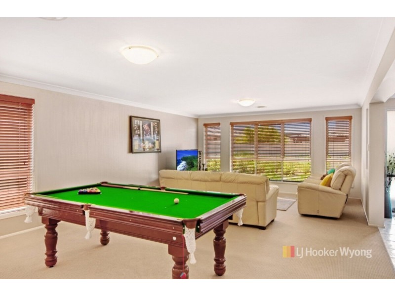 11 Capri Close, Woongarrah NSW 2259