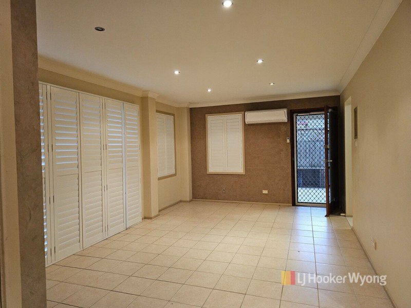 1/11-13 Van Stappen Road, Wadalba NSW 2259