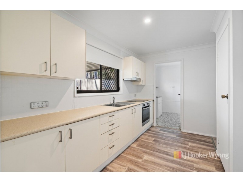 8a Somers Drive, Watanobbi NSW 2259