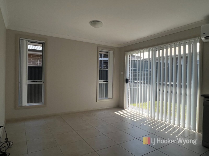 82a Clinton Way, Hamlyn Terrace NSW 2259