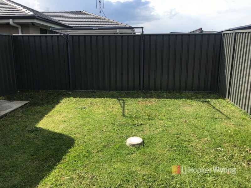 66B Clinton Way, Hamlyn Terrace NSW 2259