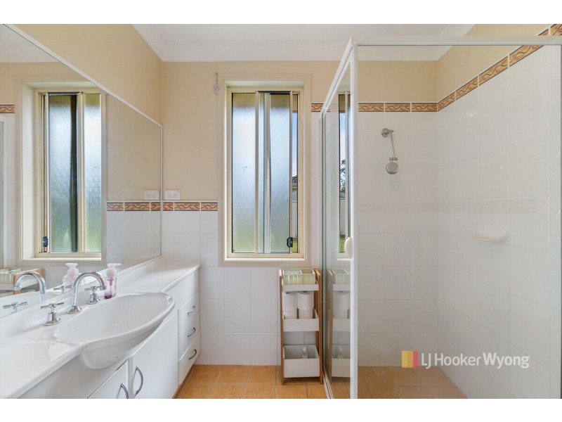 9 Brushwood Circuit, Mardi NSW 2259