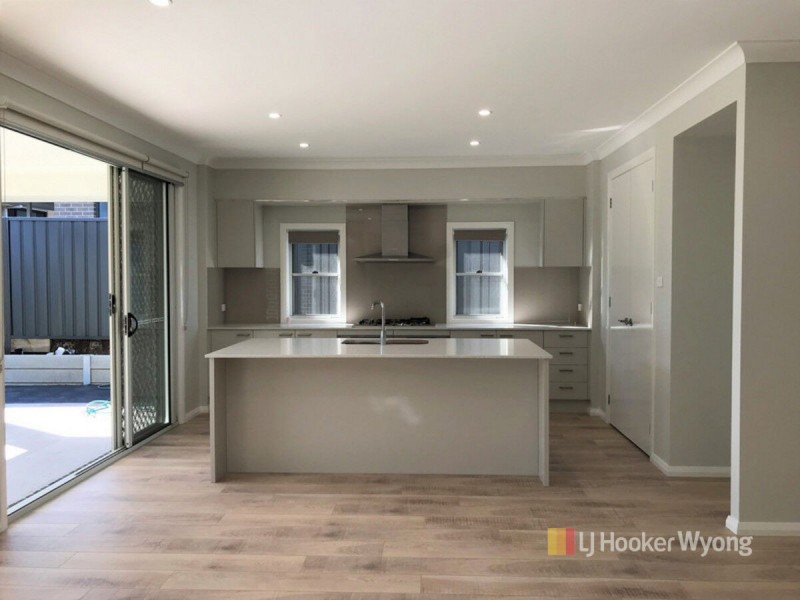 19 Gladioli Street, Hamlyn Terrace NSW 2259
