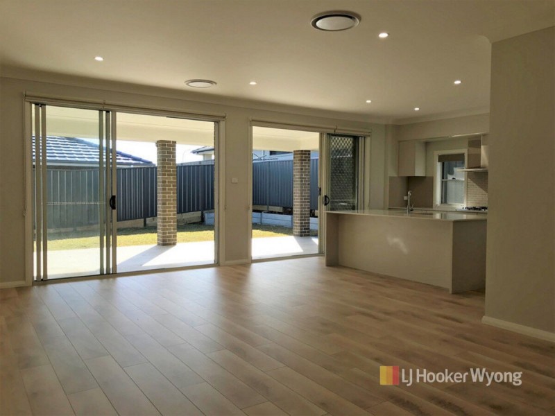 19 Gladioli Street, Hamlyn Terrace NSW 2259