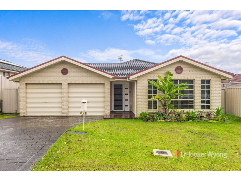 11 Greenhaven Circuit, Woongarrah NSW 2259