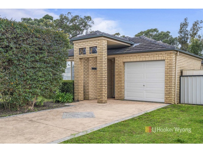 6 Pinehurst Way, Blue Haven NSW 2262
