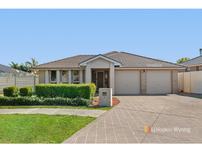 5 Merimbula Place, Woongarrah NSW 2259