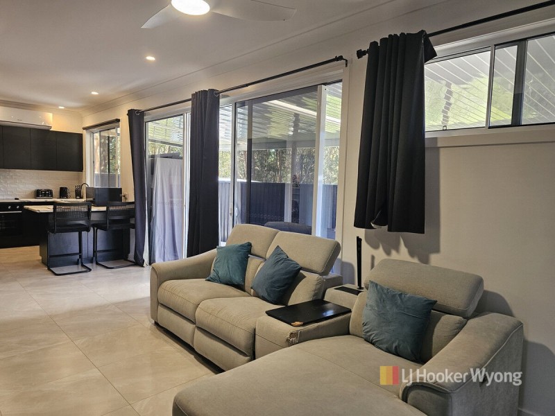 1a Kangaroo Avenue, Lake Munmorah NSW 2259