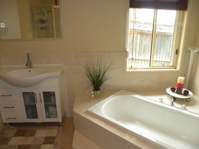 62 Brittania Dr, Watanobbi NSW 2259