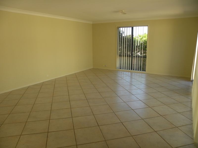 73 Mountain View Drive, Woongarrah NSW 2259