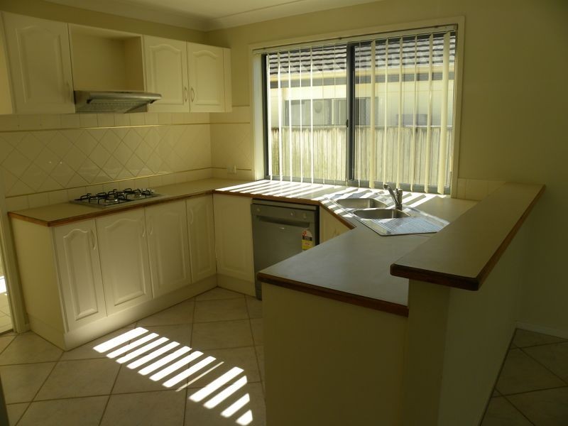 73 Mountain View Drive, Woongarrah NSW 2259