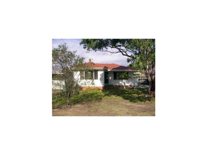 12 Suffolk Street, Gorokan NSW 2263