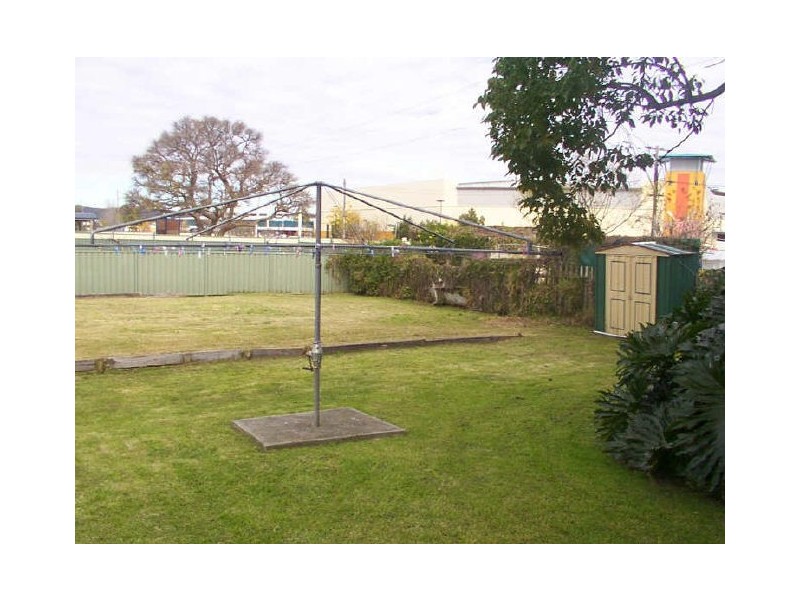 3 Lake Road, Tuggerah NSW 2259