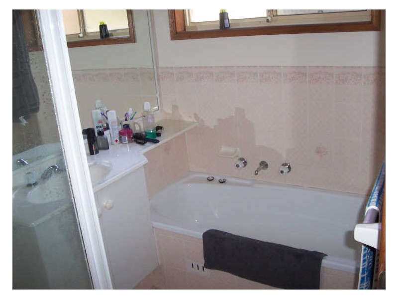 7 Charmian Cres, Watanobbi NSW 2259