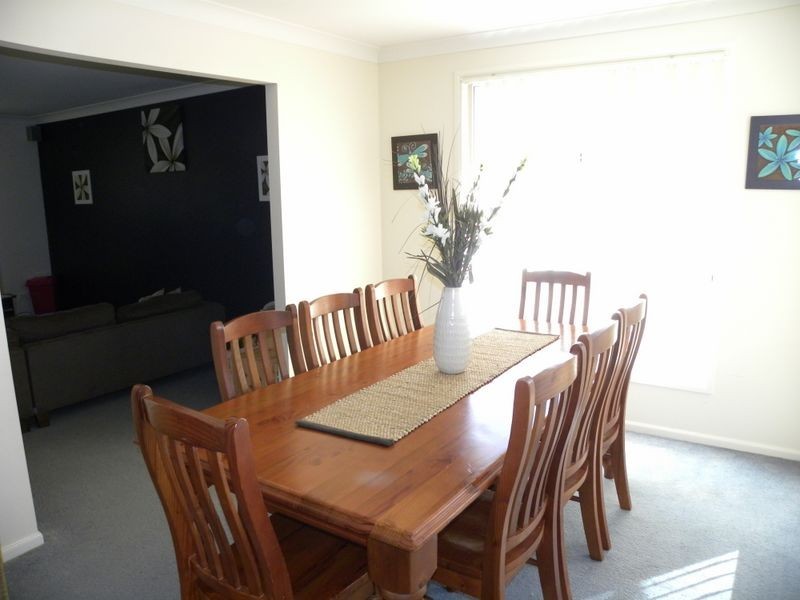 18 Begonia Place, Woongarrah NSW 2259