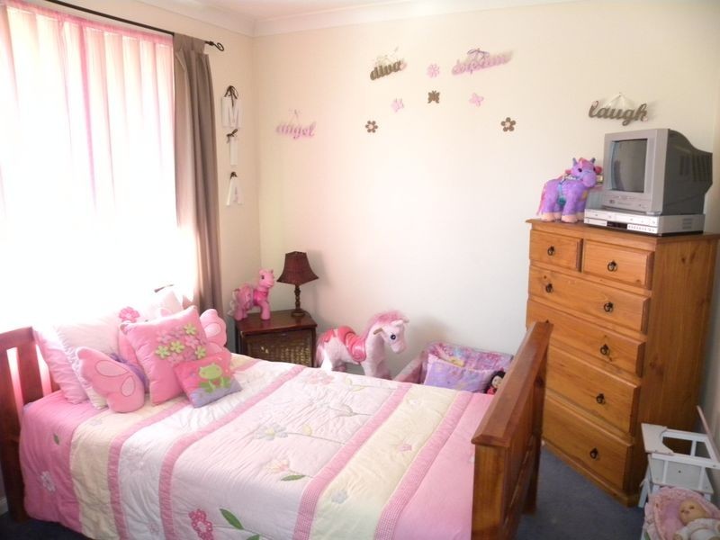 18 Begonia Place, Woongarrah NSW 2259