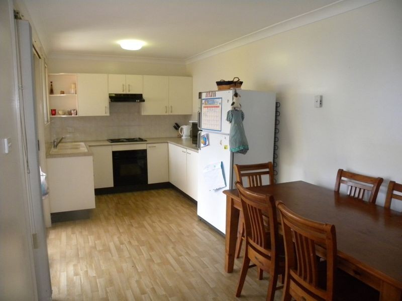 42 Fishburn Crescent, Watanobbi NSW 2259