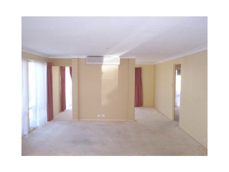 33 Harrington Cl, Watanobbi NSW 2259