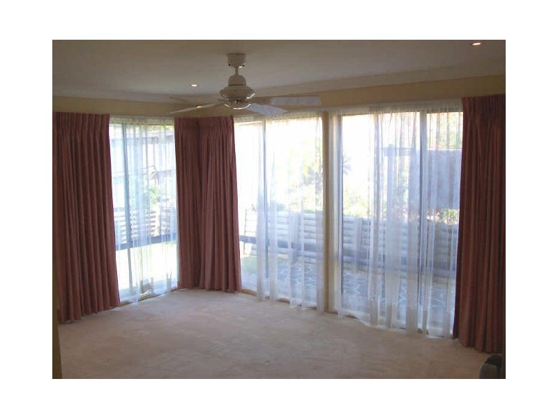 33 Harrington Cl, Watanobbi NSW 2259