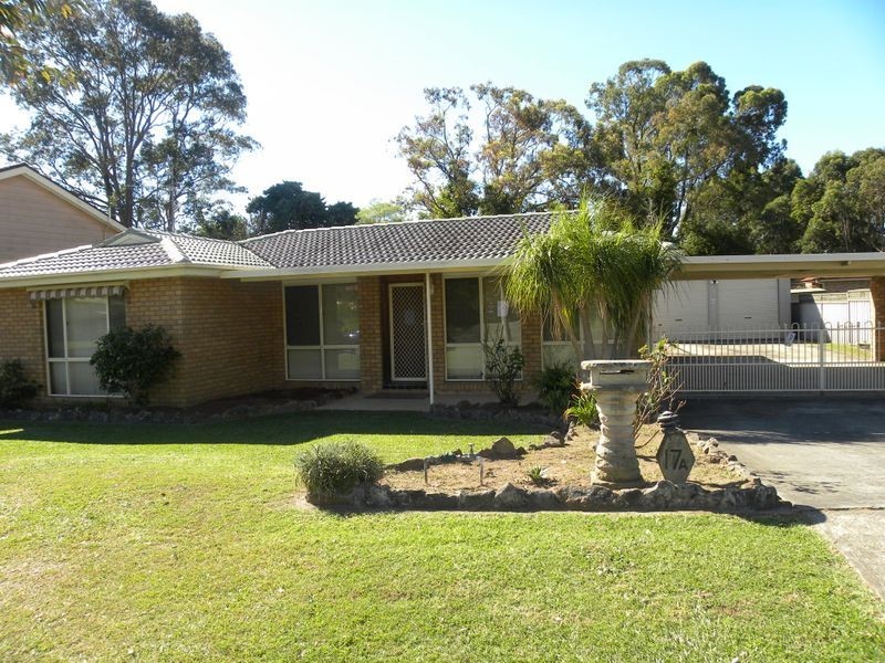 17a Brittania Dr, Watanobbi NSW 2259