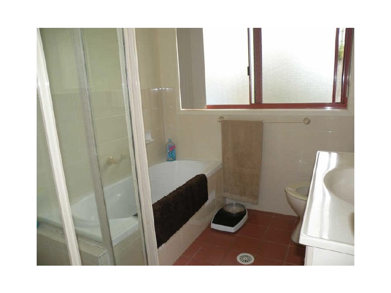 186 Woodbury Park Dr, Mardi NSW 2259