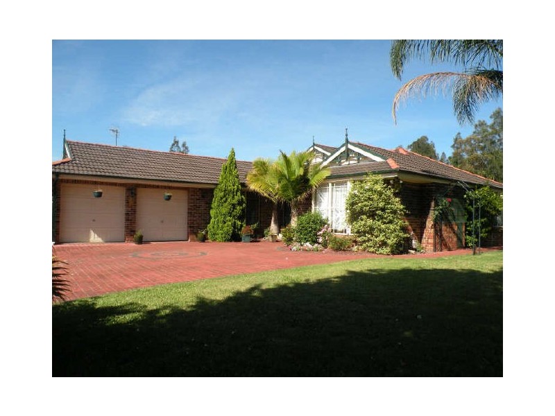 2 Woodbury Park Dr, Mardi NSW 2259