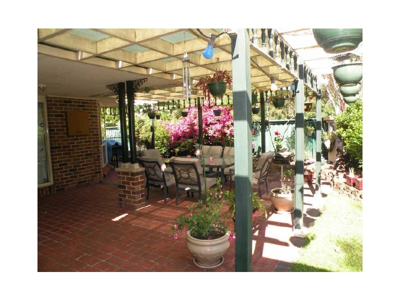 2 Woodbury Park Dr, Mardi NSW 2259