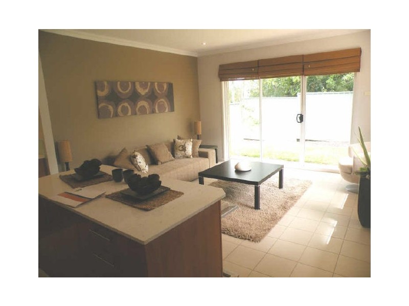 4 Stan Johnson Drive, Hamlyn Terrace NSW 2259