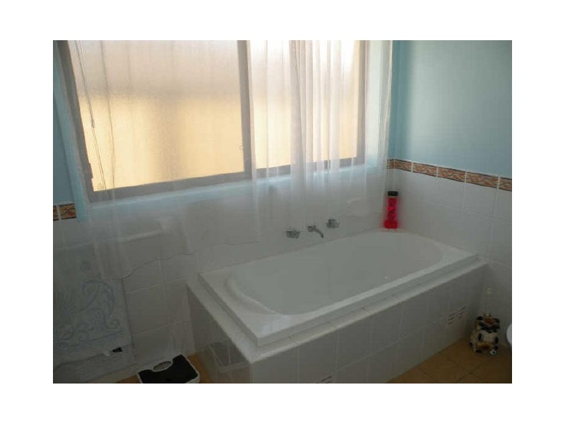 15 Greenhaven Circuit, Woongarrah NSW 2259