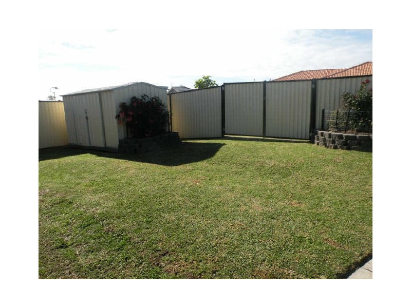 15 Greenhaven Circuit, Woongarrah NSW 2259