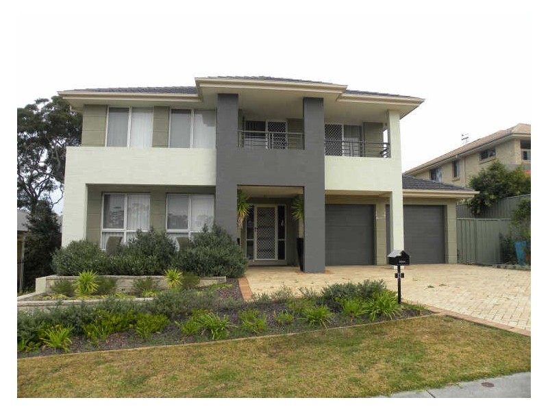 8 Stan Johnson Drive, Hamlyn Terrace NSW 2259