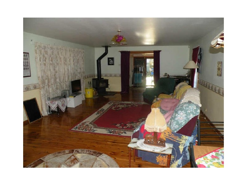 4 George St, Wyong NSW 2259