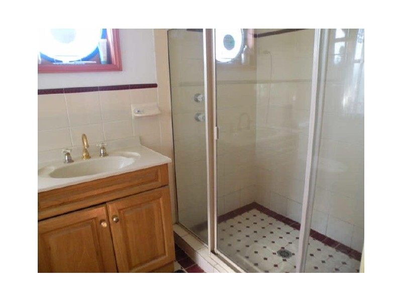 4 George St, Wyong NSW 2259