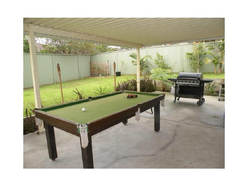 4 Harrington Close, Watanobbi NSW 2259