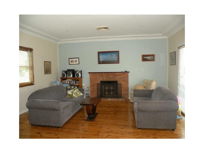 18 North Road, Wyong NSW 2259