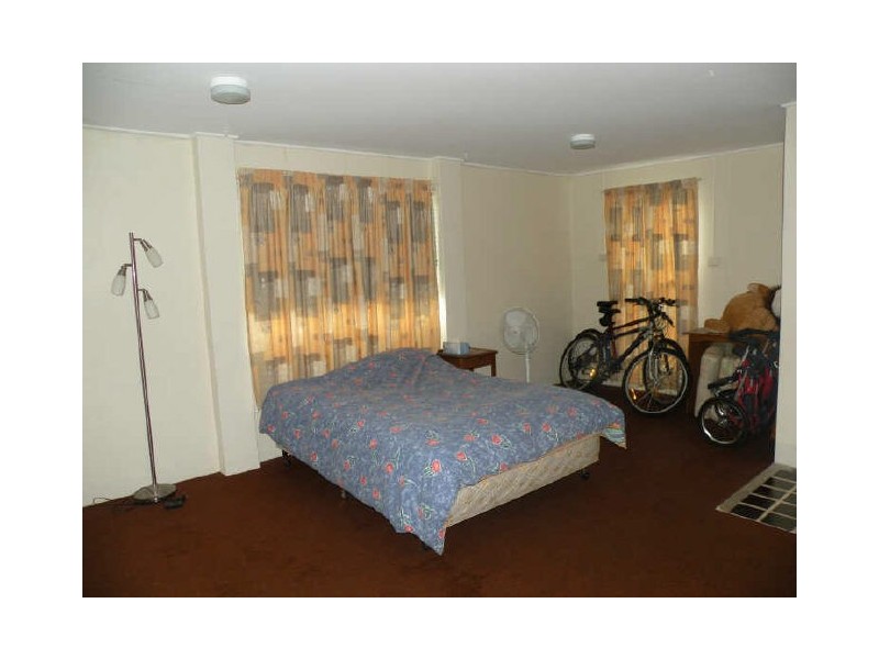 18 North Road, Wyong NSW 2259