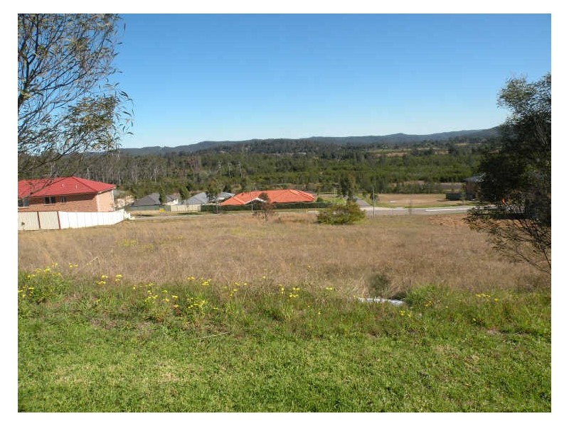10 Weaver Crescent, Watanobbi NSW 2259