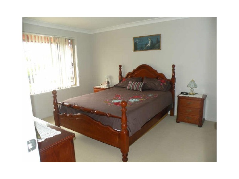 33 Skyhawk Avenue, Hamlyn Terrace NSW 2259