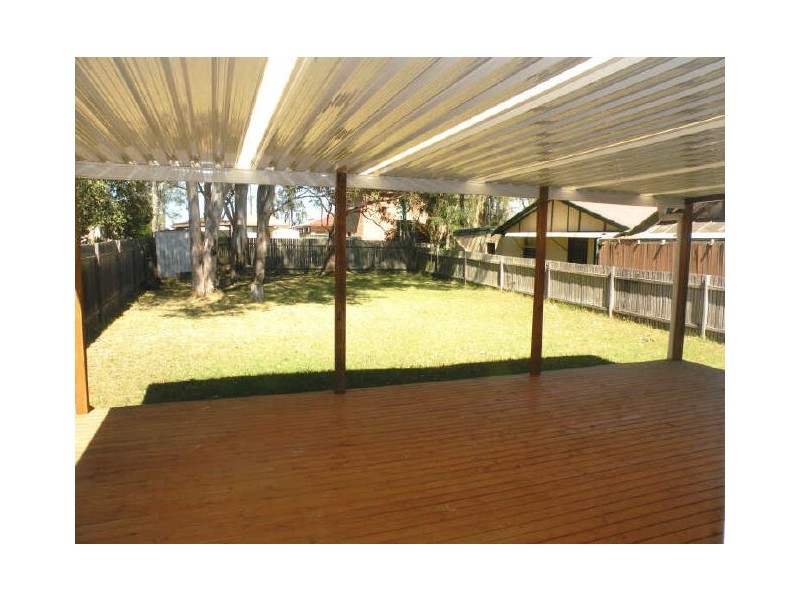 290 Tuggerawong Rd, Tuggerawong NSW 2259