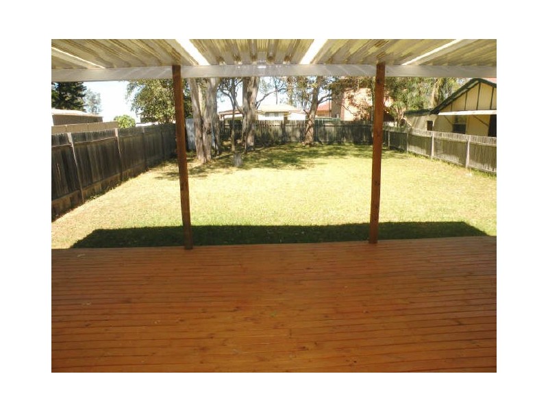 290 Tuggerawong Rd, Tuggerawong NSW 2259