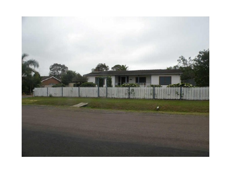 9 Pearce Road, Kanwal NSW 2259